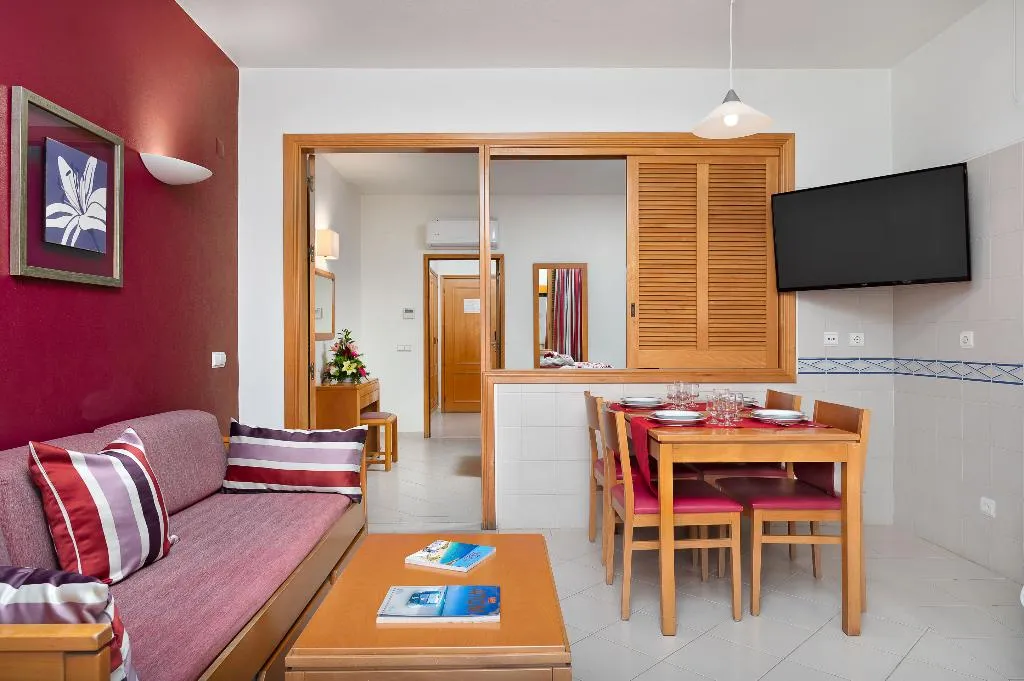 APARTMENT ONE BEDROOM Room, Grand Muthu Forte da Oura, Algarve