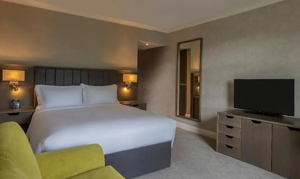 DOUBLE QUEEN SIZE BED Room, Hilton Dublin Charlemont, Dublin