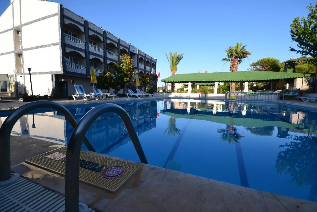 Pool, Cunda Basel Hotel, Izmir