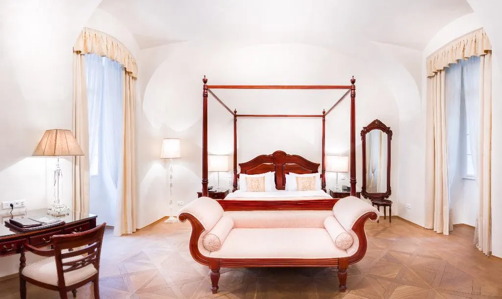 JUNIOR SUITE STANDARD Room, The Dominican, Prague