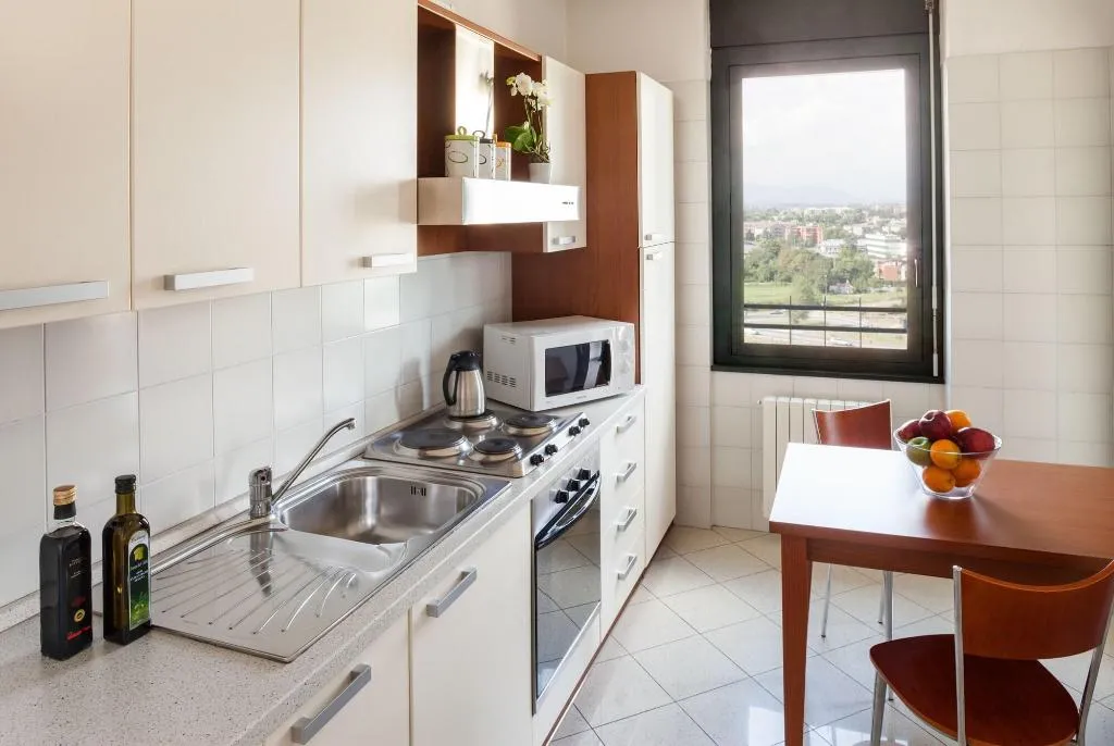 Room, Cosmo Residence, Milan