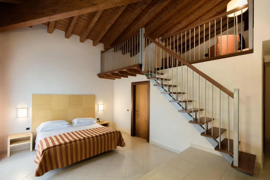 Room, Hotel Continental Wellness & Spa, Milan