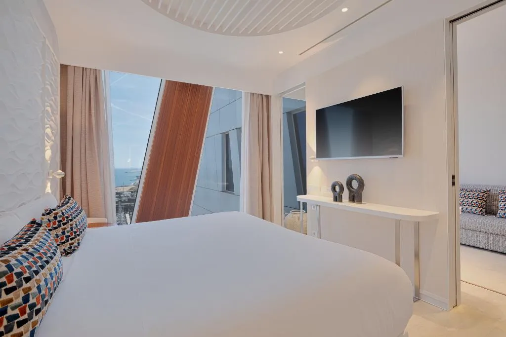 SUITE CAPACITY 4 Room, Hotel Marina Badalona, Barcelona