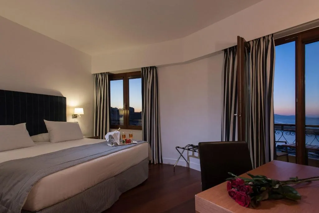 JUNIOR SUITE SEA VIEW Room, Porto Veneziano, Crete