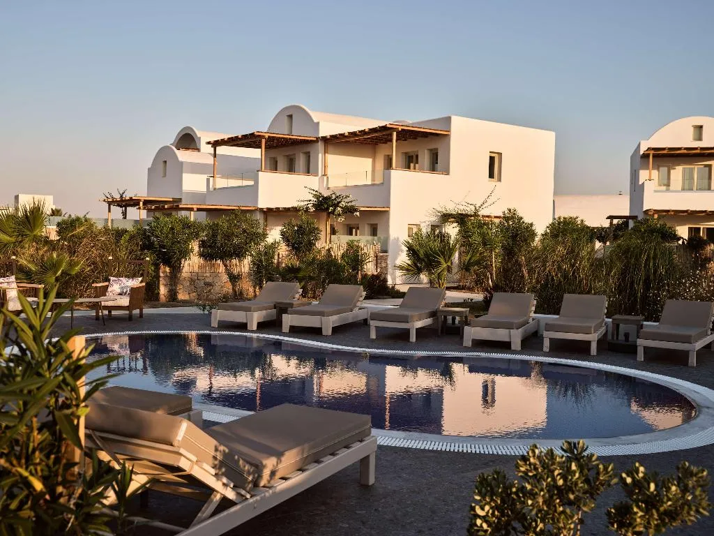 Pool, Sea Breeze Santorini Beach Resort, Curio Collectio, Santorini