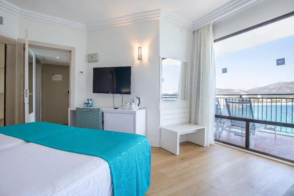 FAMILY ROOM STANDARD Room, Leonardo Royal Hotel Mallorca, Majorca