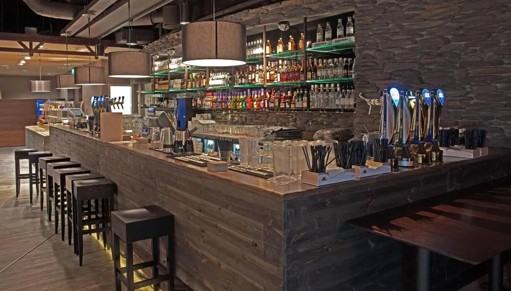 Bar, Hotel Levi Panorama & Levi Chalets, Kittila