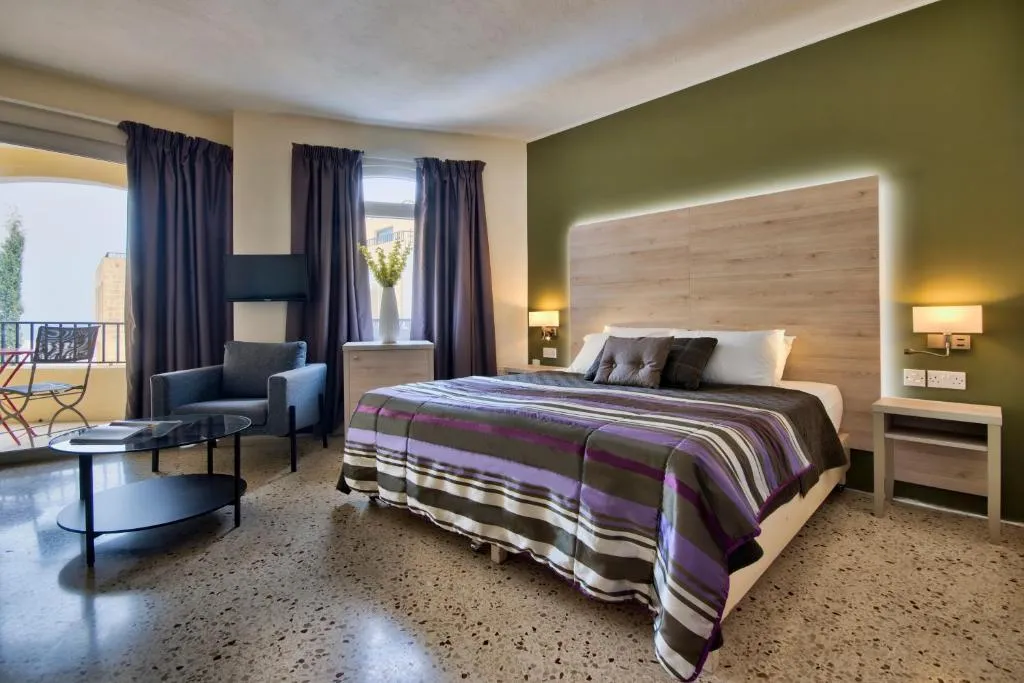 TRIPLE COMFORT Room, Il Palazzin, Malta