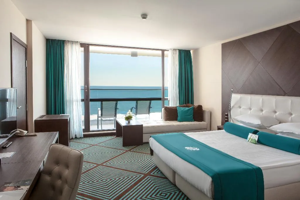 DOUBLE SUPERIOR SEA VIEW Room, International Hotel Casino & Tower Suites, Varna