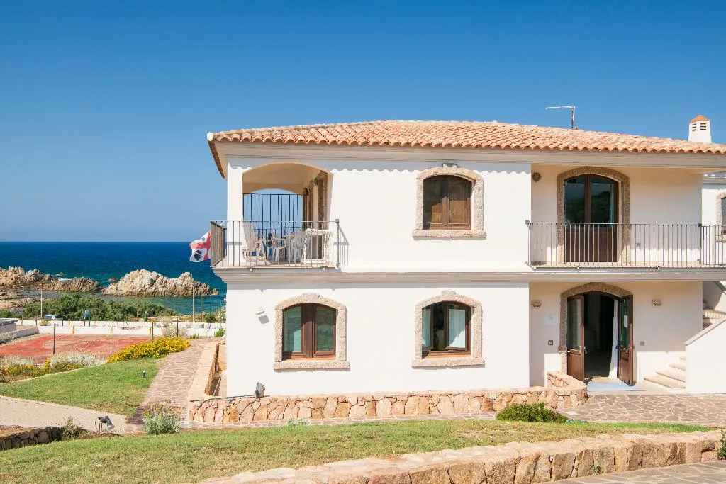 APARTMENT CAPACITY 4 Room, Residence Baia Santa Reparata, Olbia