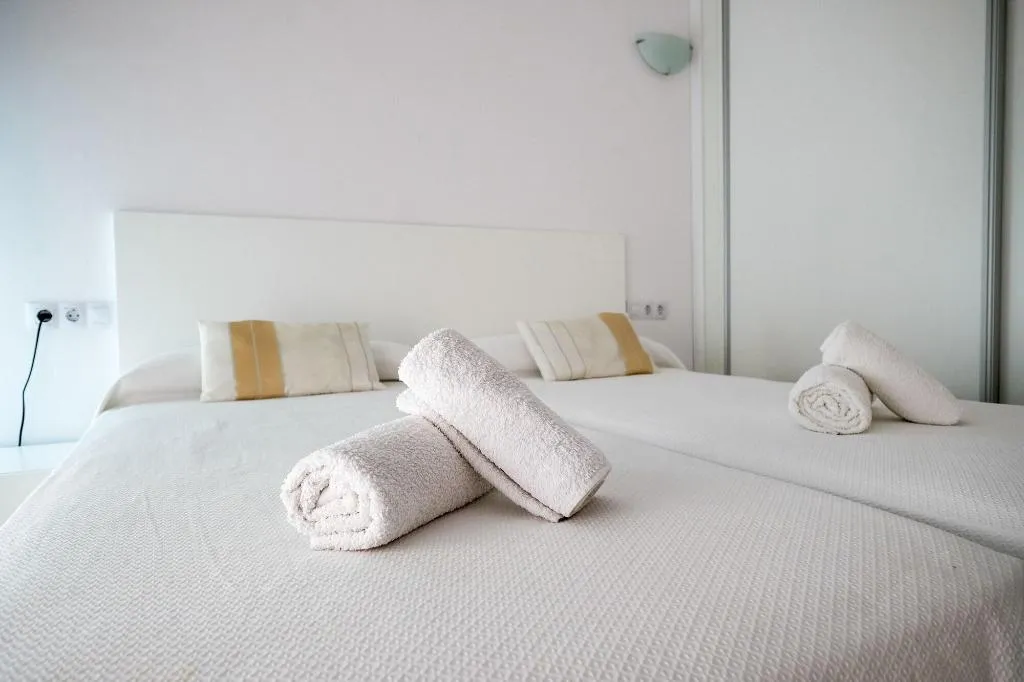 Room, S'Alamera Suites Hotel & Apartments, Ibiza