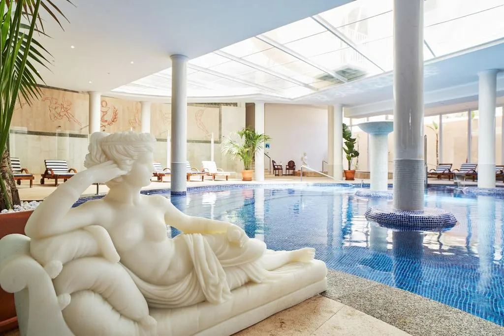 Pool, Grand Hotel Palladium, Ibiza