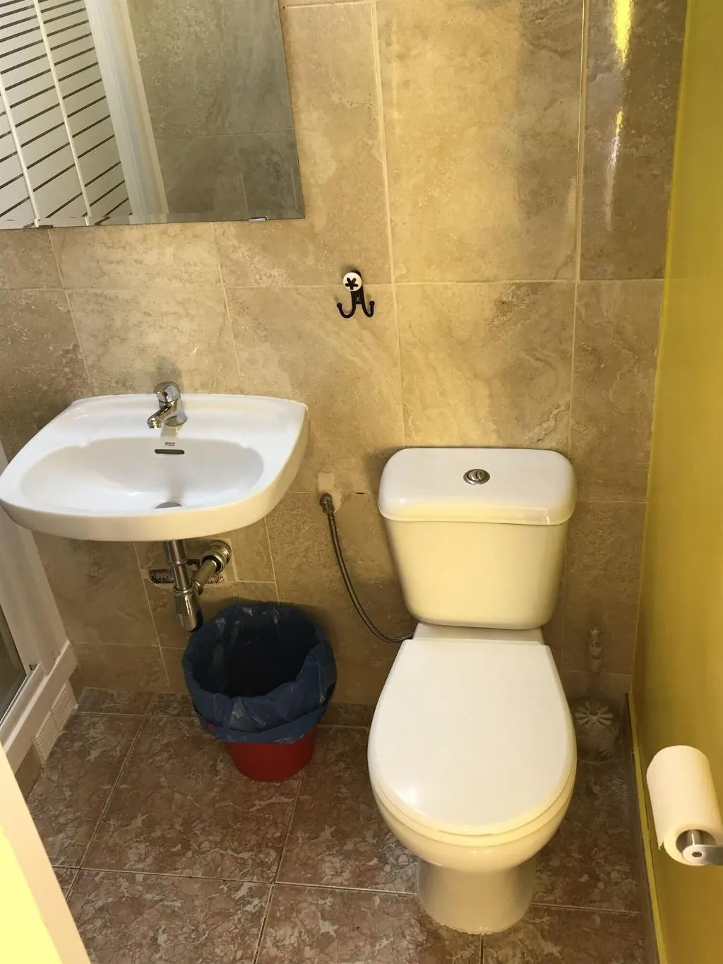 TRIPLE STANDARD Room, Hostal Apolo Xi, Madrid
