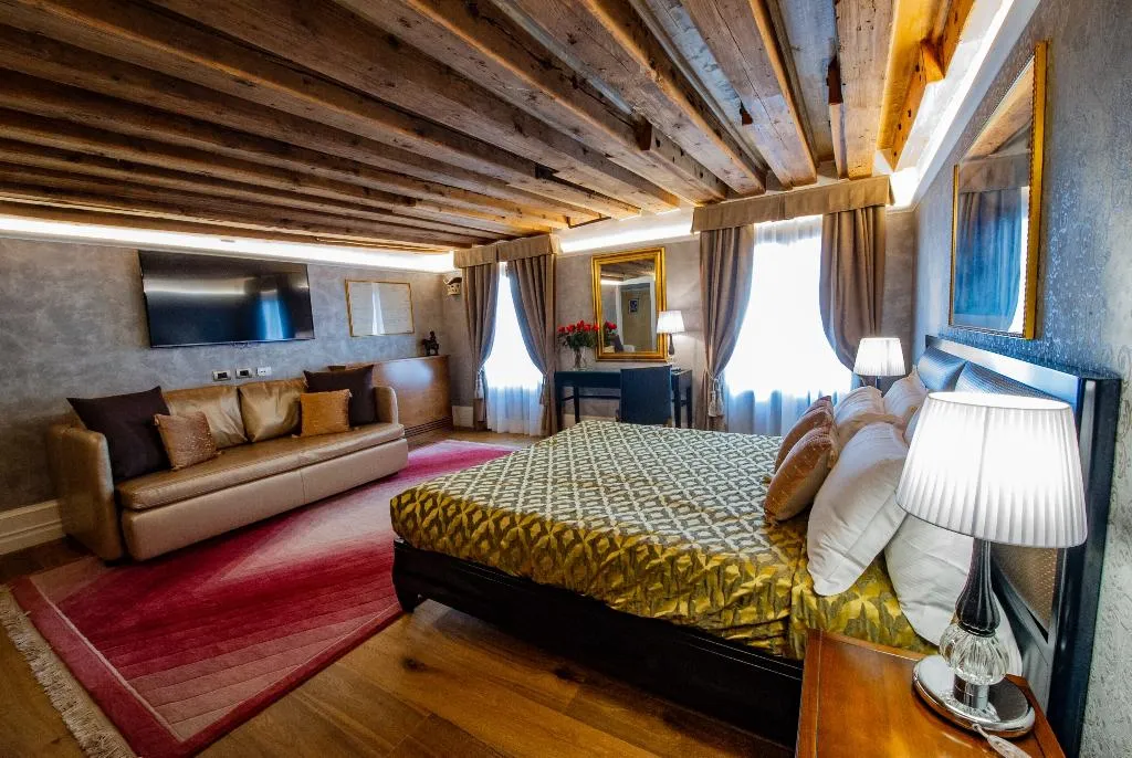 DOUBLE DELUXE Room, EGO' Residence Venice, Venice