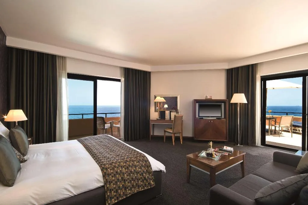 Room, Radisson Blu Resort, Malta St. Julians, Malta