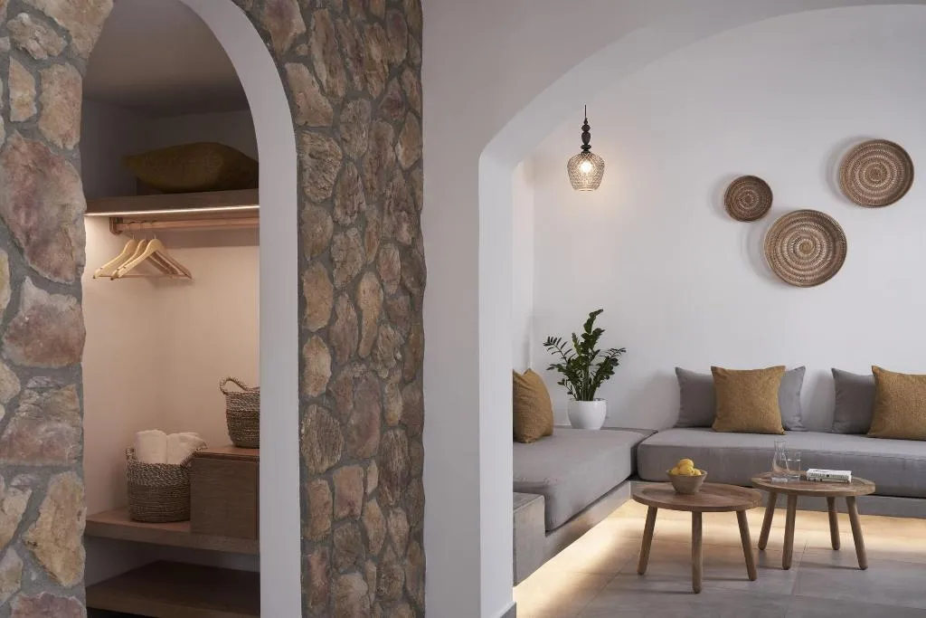 Room, Makris Beach Hotel, Santorini