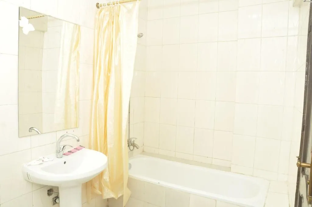 Room, Nile Sky Hotel and Suites, Cairo