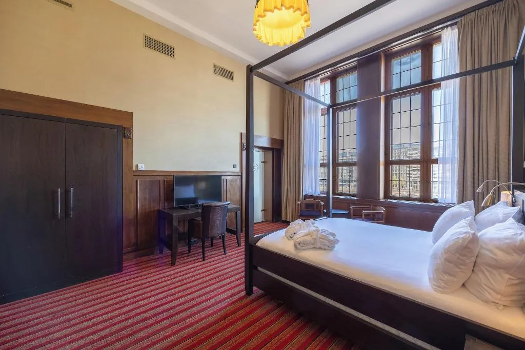 SUITE KING SIZE BED Room, Grand Hotel Amrâth Amsterdam, Amsterdam