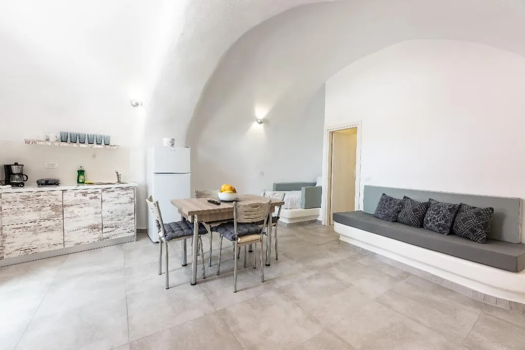 DOUBLE SUPERIOR Room, Nomikos Mansion, Santorini