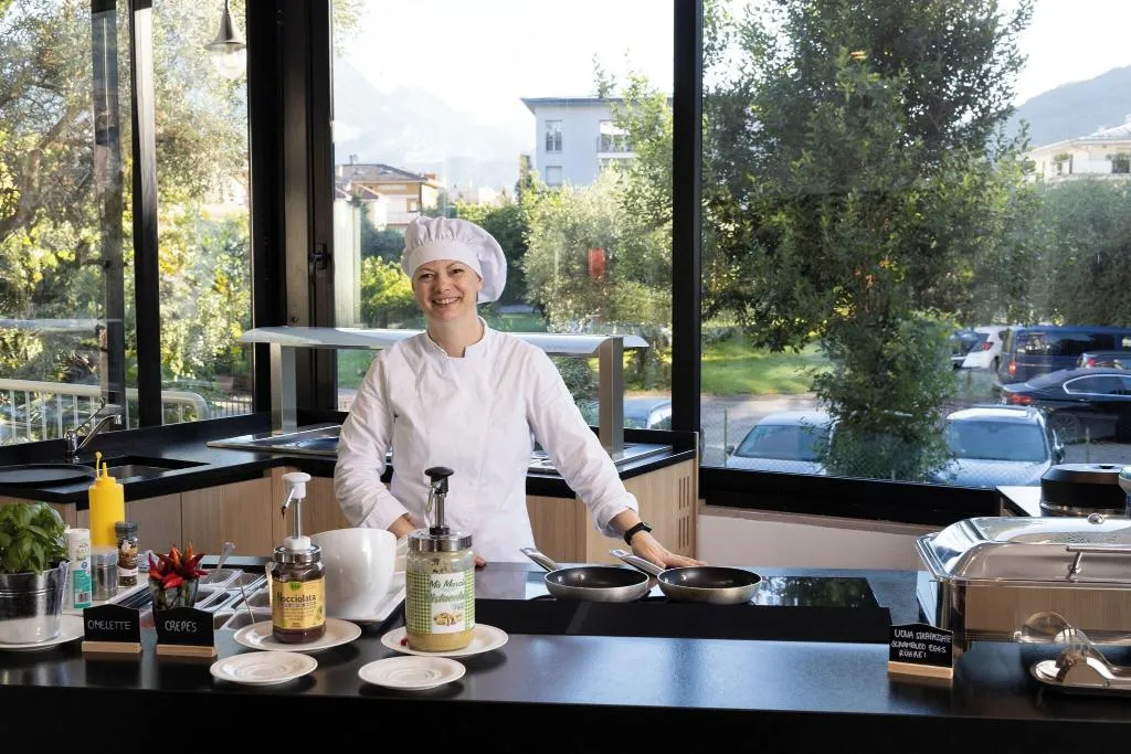 Restaurant, Hotel Garda, Milan