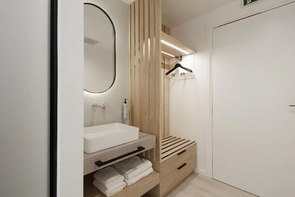 DOUBLE QUEEN SIZE BED Room, Hilton Garden Inn Athens Syggrou Avenue, Athens