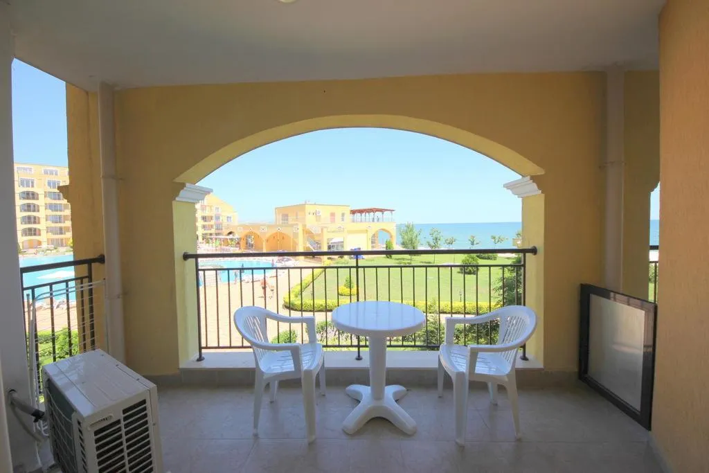STUDIO POOL VIEW Room, Menada Grand Resort Apartments, Bourgas