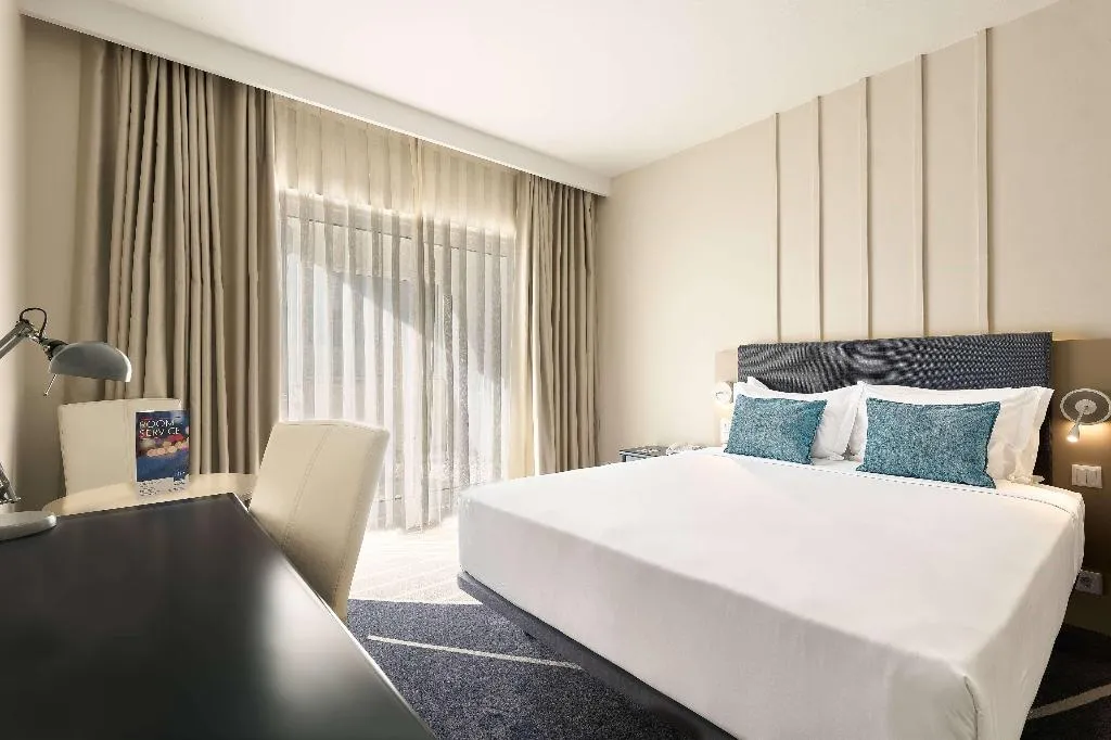 Room, Tryp Lisboa Caparica Mar Hotel, Lisbon