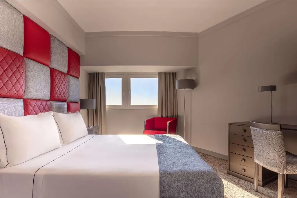 FAMILY ROOM STANDARD Room, Tivoli Oriente Lisboa Hotel, Lisbon