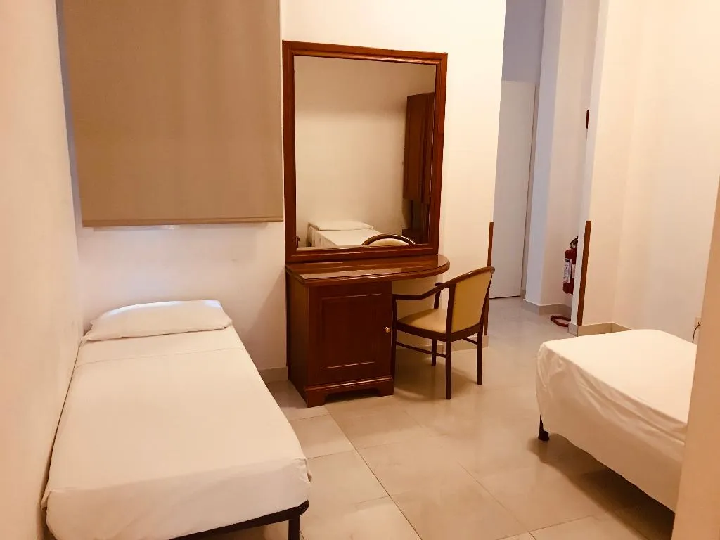 APARTMENT ANNEX Room, Virgilio, Rome