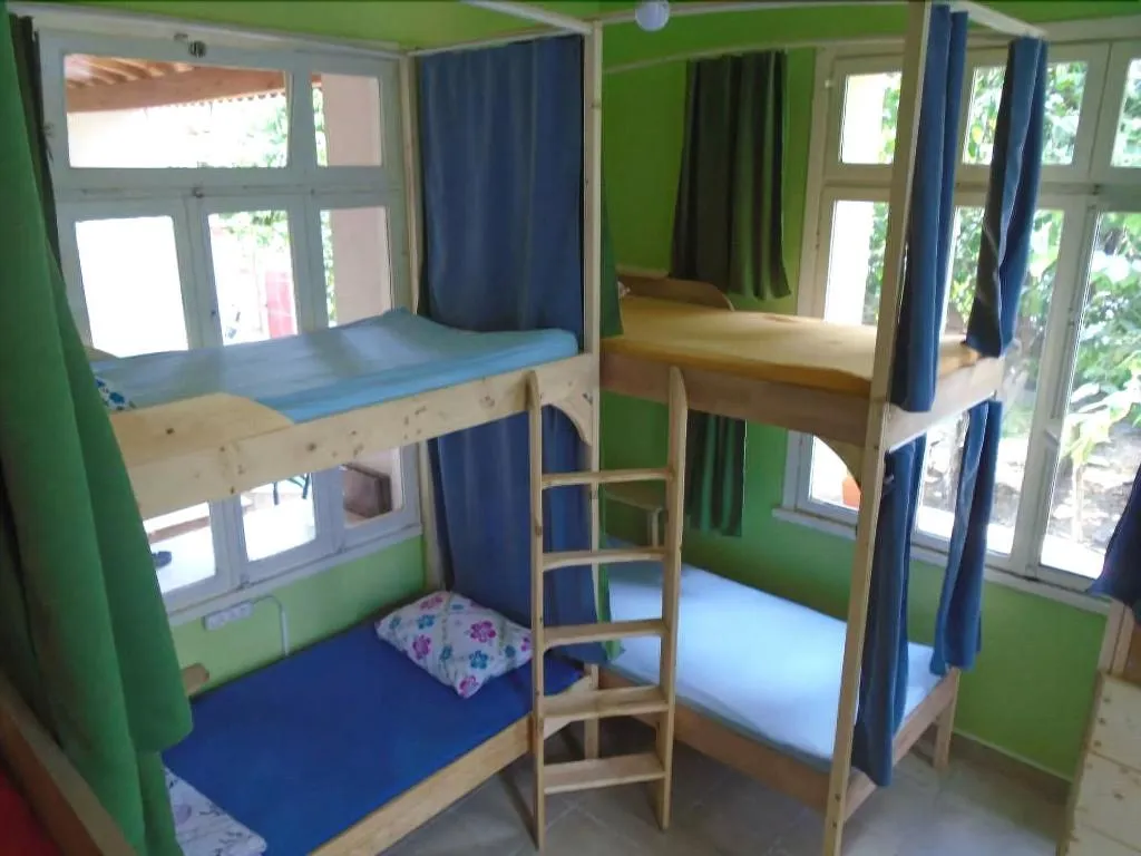 Room, Lotus Garden Hostel, Izmir