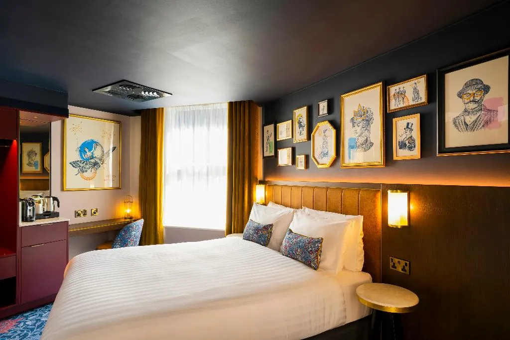 DOUBLE EXECUTIVE KING BED Room, The Mercantile Hotel, Dublin