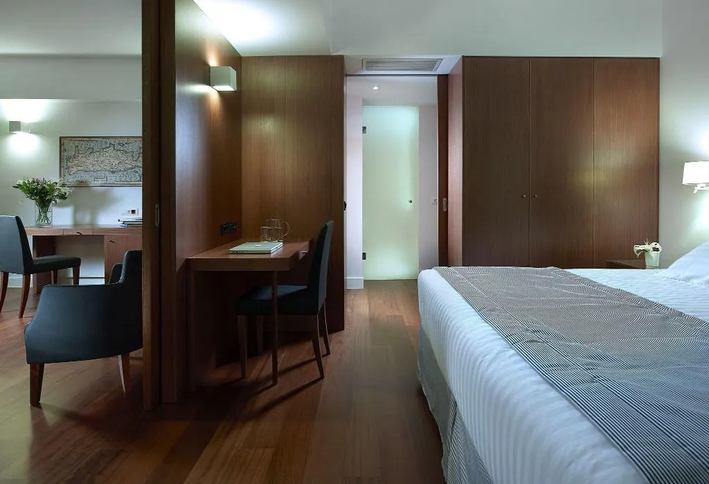 SUITE SUPERIOR SEA VIEW Room, Porto Veneziano, Crete
