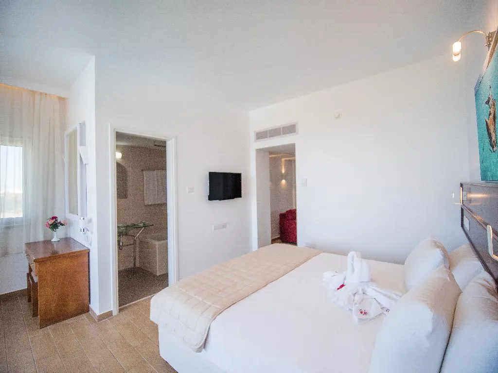 SUITE SEA VIEW Room, Avlida, Cyprus