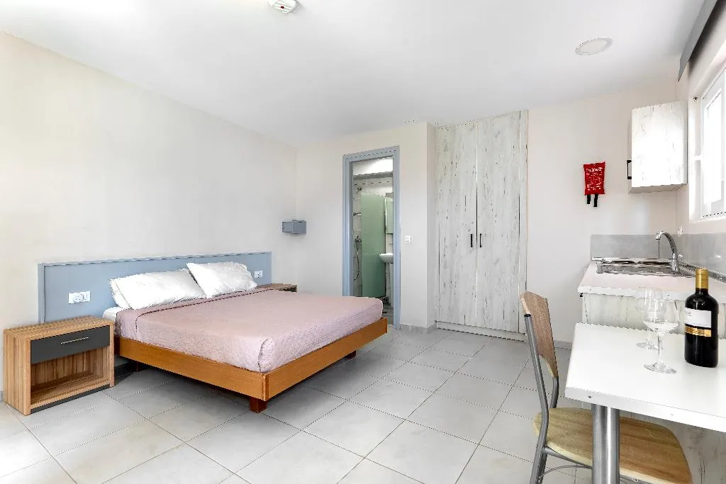 STUDIO GARDEN VIEW Room, Anixis, Rhodes