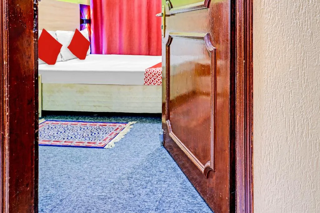 DOUBLE KING SIZE BED Room, Al Karawan Hotel, Dubai