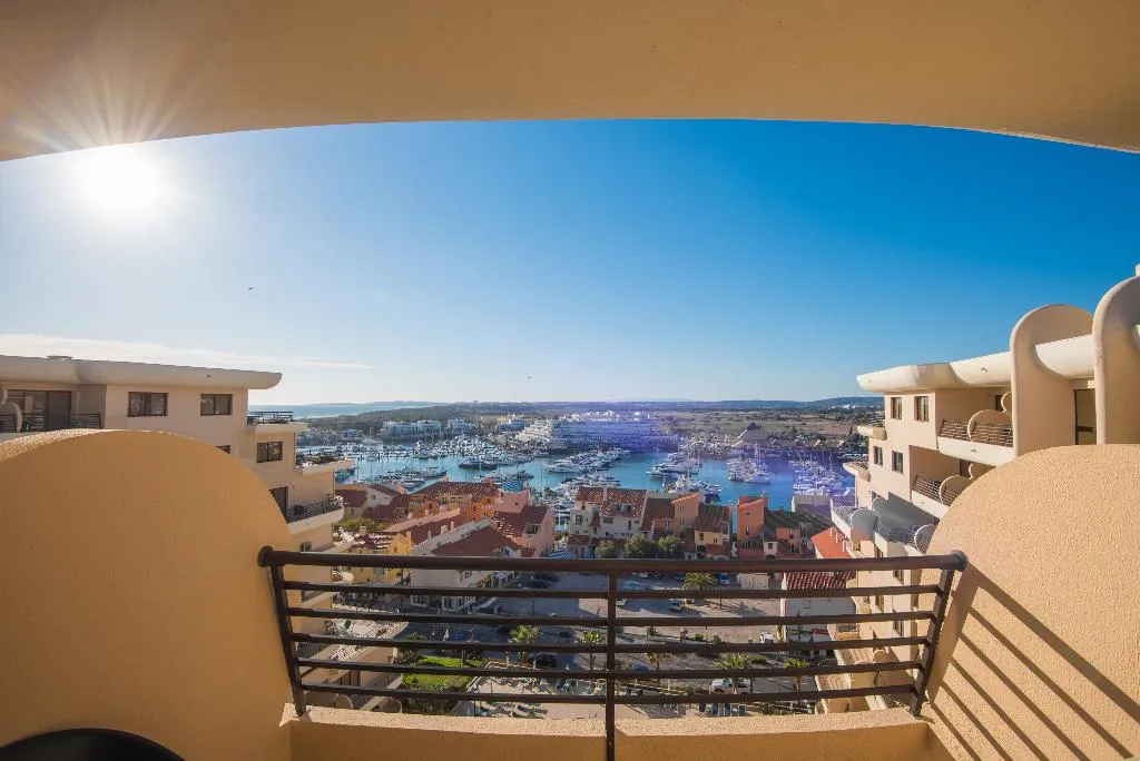Double or Twin SEA VIEW Room, Vila Gale Marina, Algarve