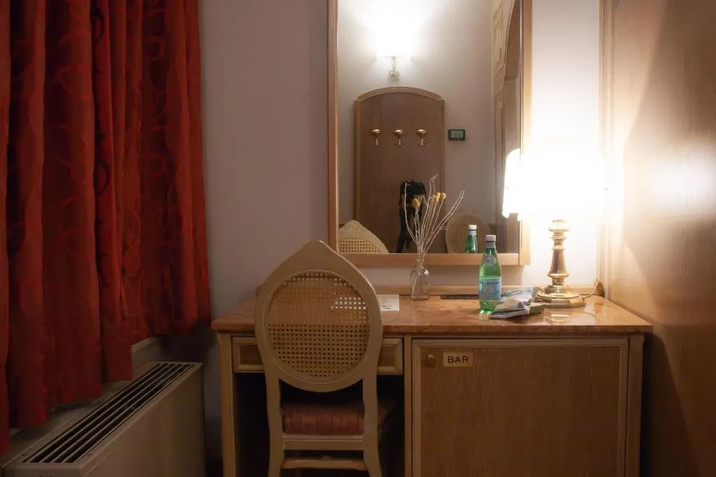 Room, Hotel Motel 2000, Milan