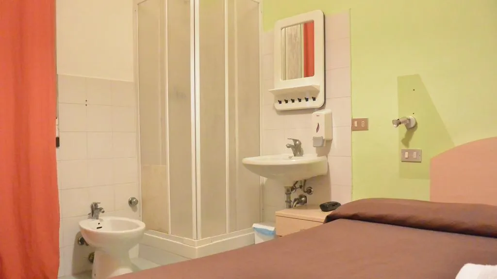 SINGLE STANDARD Room, Ambrosiana, Milan