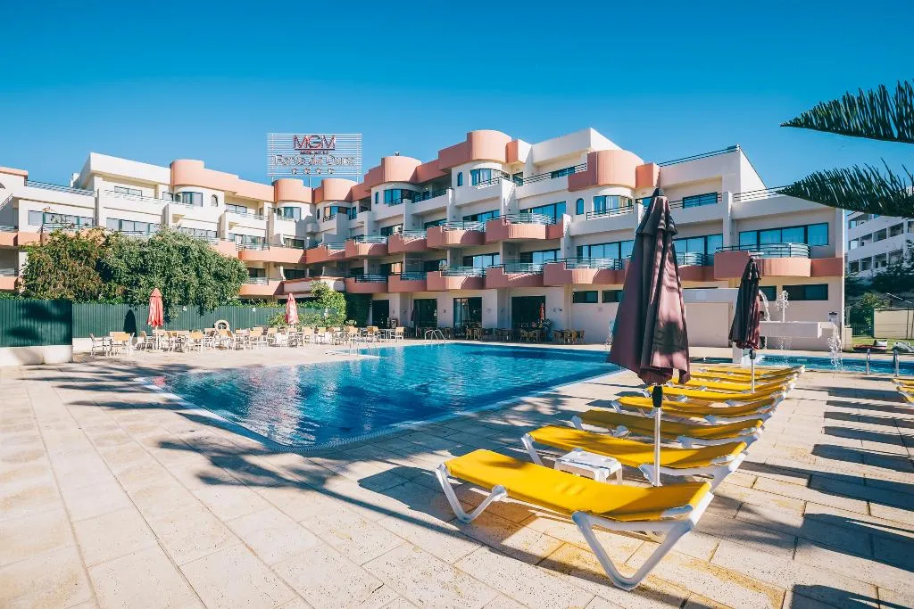 Pool, Grand Muthu Forte da Oura, Algarve