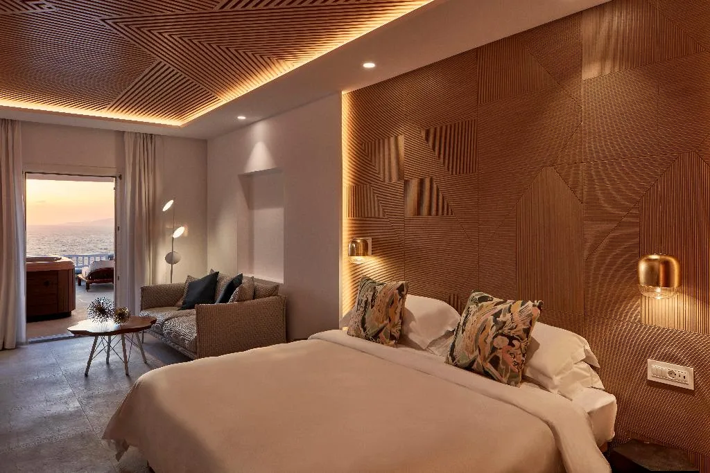 JUNIOR SUITE WITH JACUZZI Room, Myconian Korali Relais & Chateaux, Mykonos