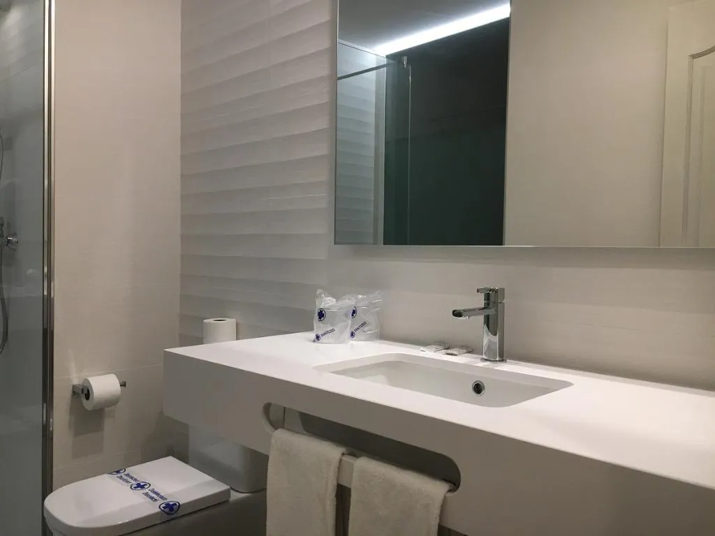 Double or Twin STANDARD Room, Hotel Playa Santandria, Menorca