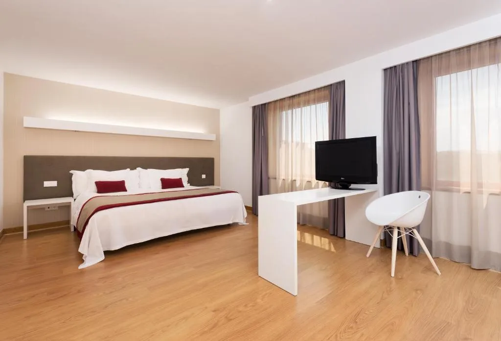 SUITE STANDARD Room, Aeminium Coimbra, Affiliated by Meliá, Porto