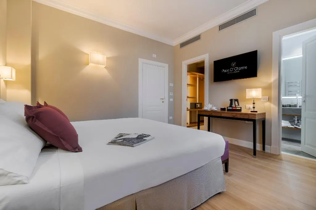 DOUBLE STANDARD Room, Villa Neroli, Florence