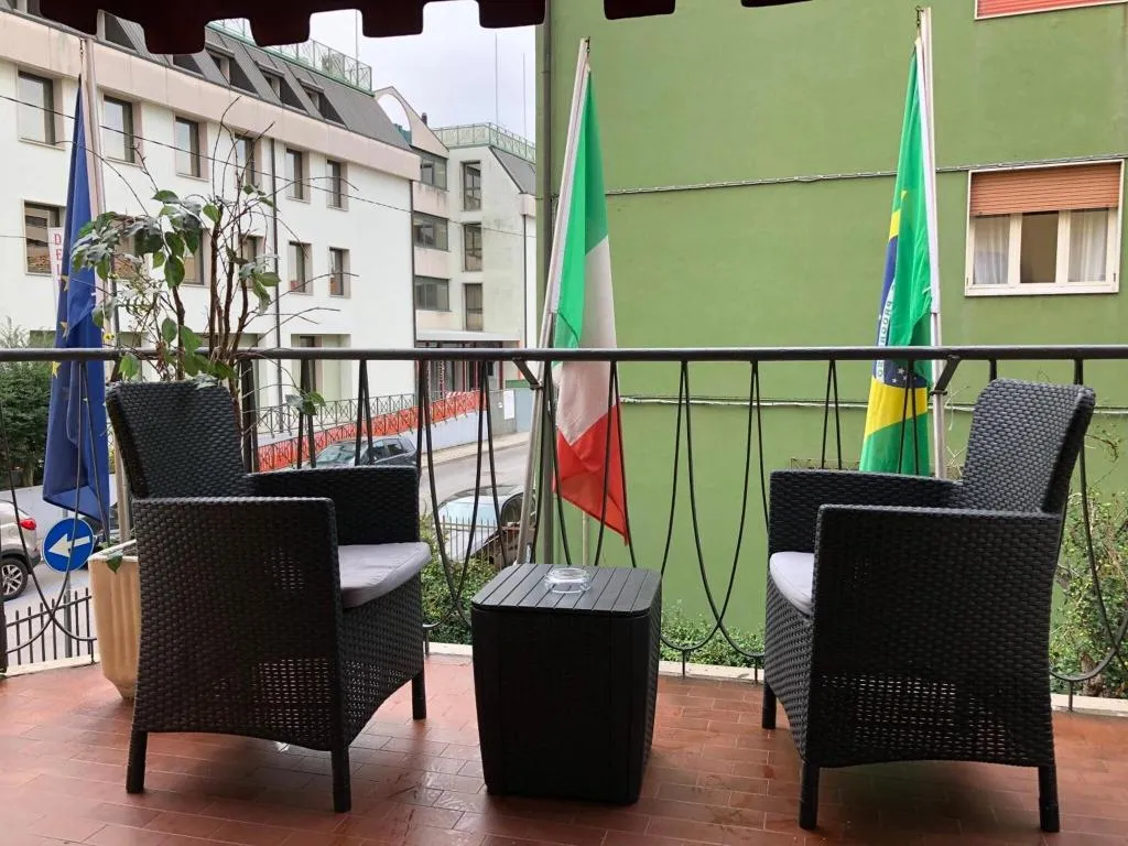 Terrace, Delle Rose, Venice