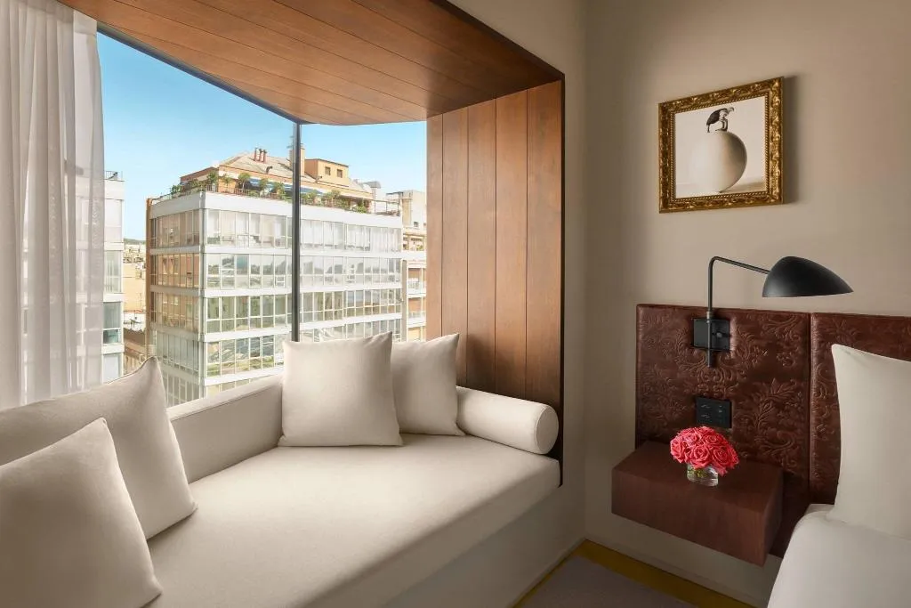 Room, EDITION Barcelona, Barcelona