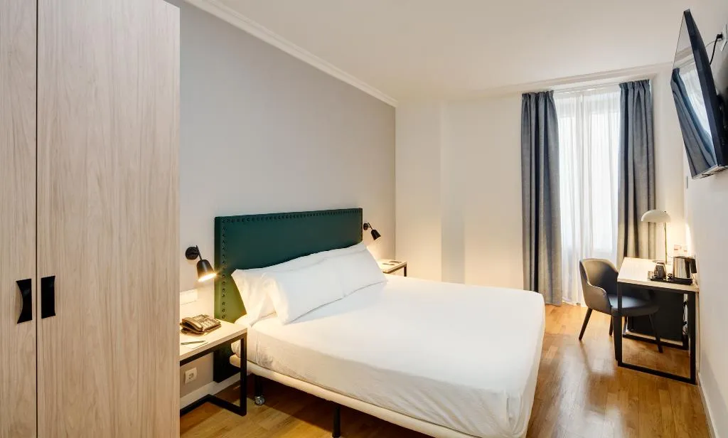 DOUBLE SUPERIOR Room, Sercotel Las Casas de los Mercaderes, Seville