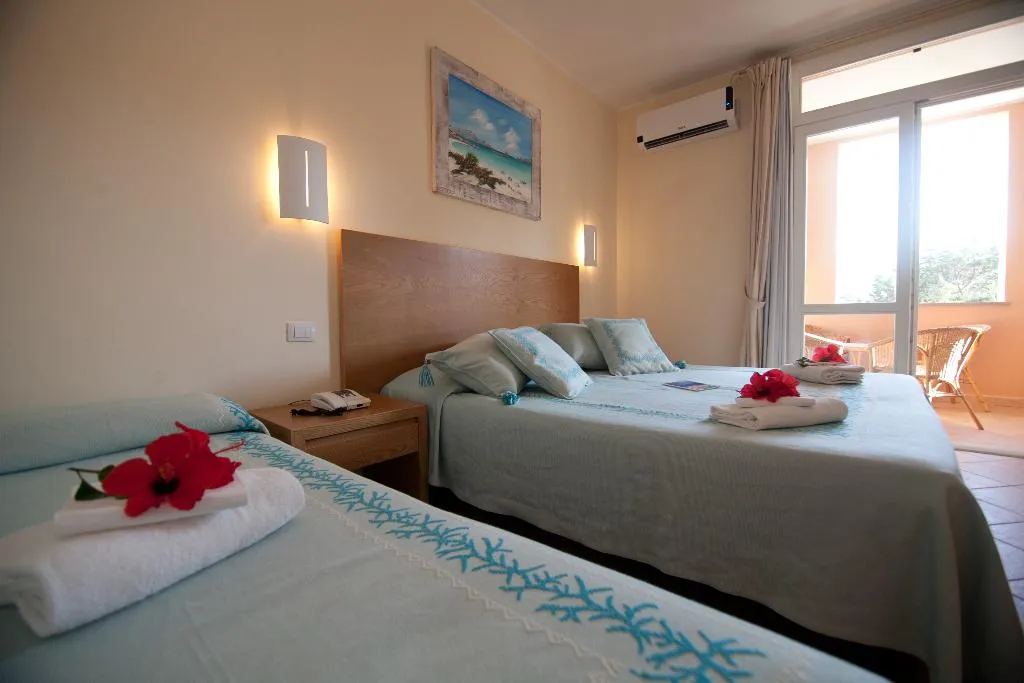 TRIPLE STANDARD Room, Club Esse Roccaruja, Alghero