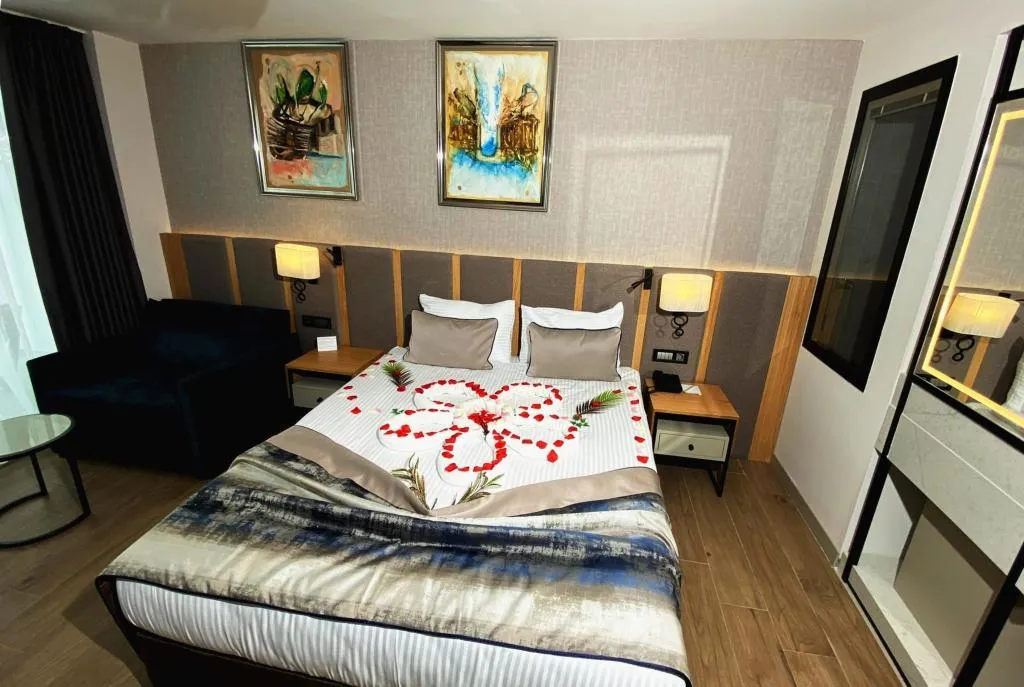 DOUBLE POOL VIEW Room, Sunthalia Hotels & Resorts +16 Age Adults Only, Antalya