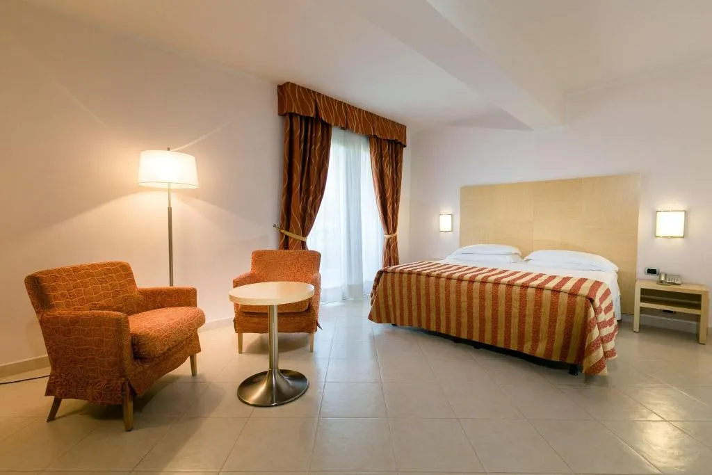 DOUBLE SUPERIOR Room, Hotel Continental Wellness & Spa, Milan