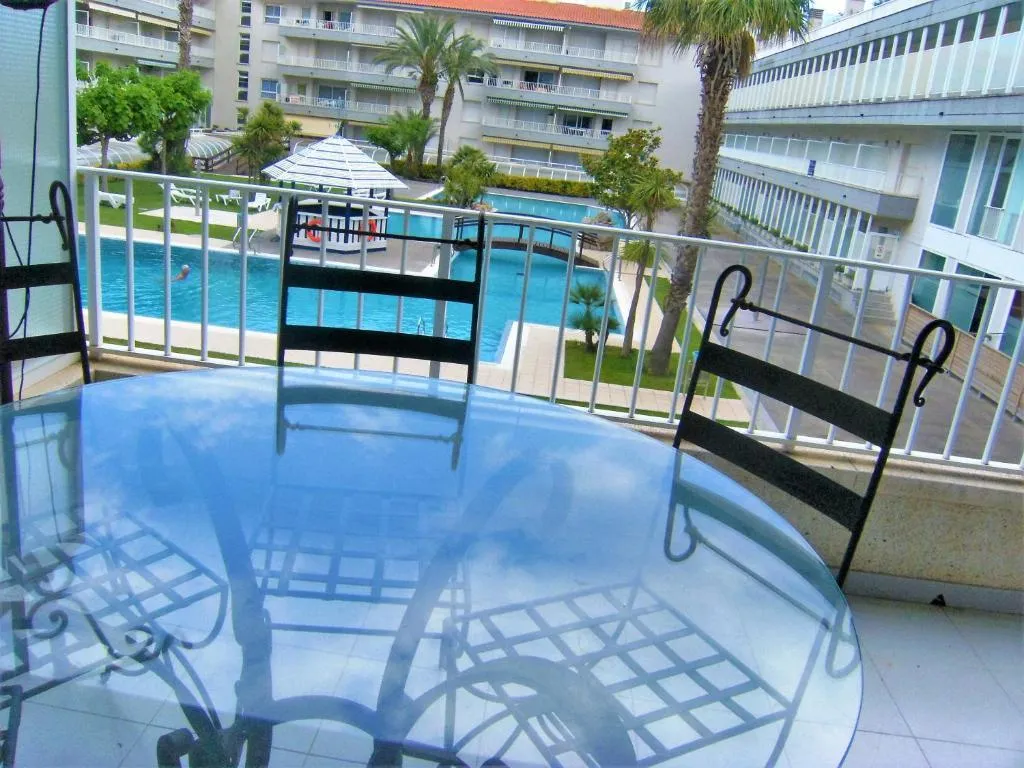 APARTMENT POOL VIEW TWO BEDROOMS Room, Illa Mar d'Or, Costa Brava